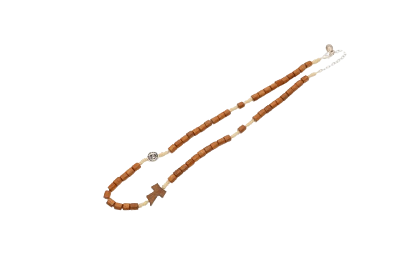 COLLAR ROSARIO MADERA CUERDA CILINDRO CRUZ TAO Y MILAGROSA - Imagen 1